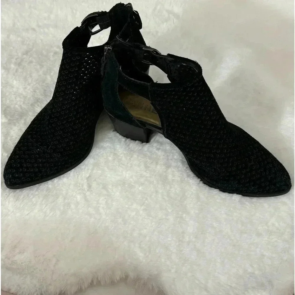 Y2K Grace Anne Black Suede Buckle Perforated Heeled Booties Boots Anne Klein 90s - Picture 12 of 16